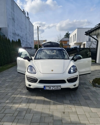 Porsche Cayenne cena 99900 przebieg: 350000, rok produkcji 2011 z Biecz małe 352